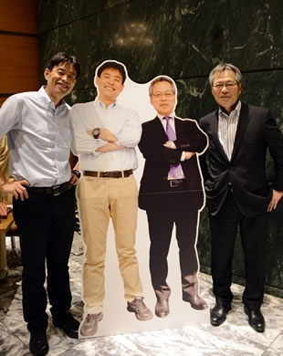 お二人の等身大パネル